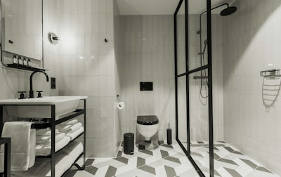 Hotel V Fizeaustraat Bathroom 3